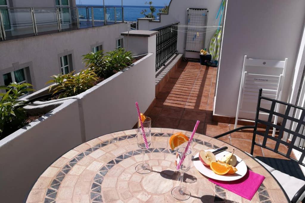 Schoene Wohnung Direkt Am Meer Mit Meerblick, Wlan Puerto De Mogan Extérieur photo